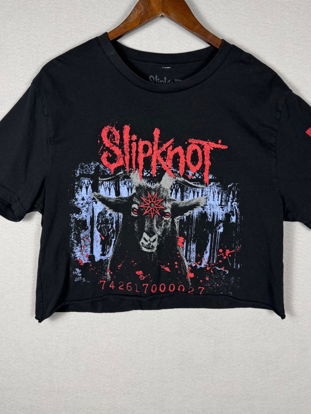Slipknot Women's XL Cropped Graphic T-Shirt Black